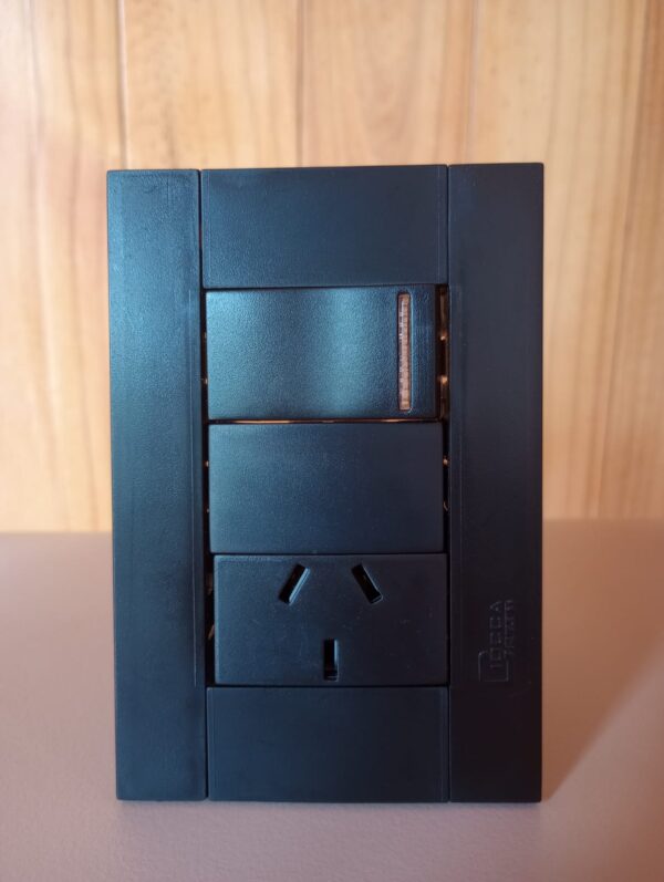 LLAVE ARMADA NEGRA 1 P/ 1 T L. RECTA CIOCCA PLAST BARI