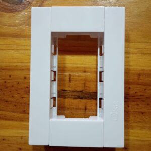 TAPA BASTIDOR BLANCA L/ RECTA CIOCCA PLAS (100*)
