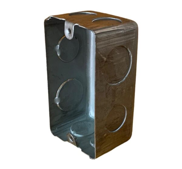 CAJA RECTANGULAR DE CHAPA (LIQUIDACION) (100)
